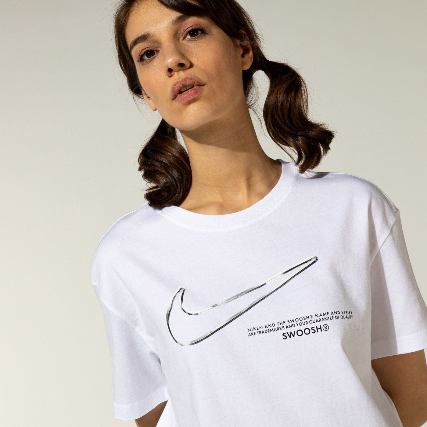 Футболка жіноча Nike