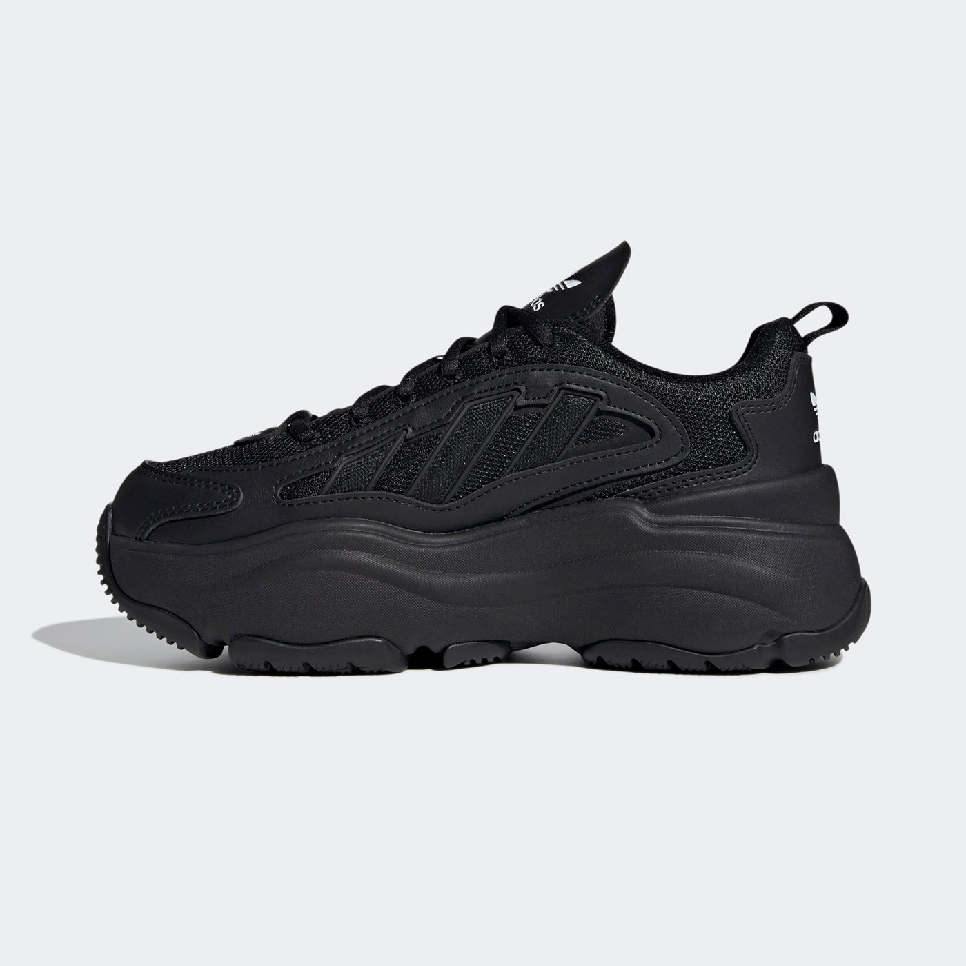 Кросівки жіночі adidas OZGAIA