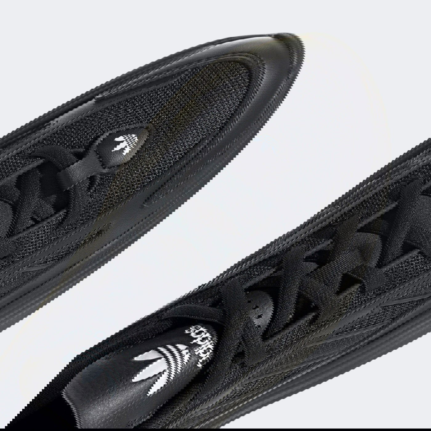 Кросівки жіночі adidas OZGAIA