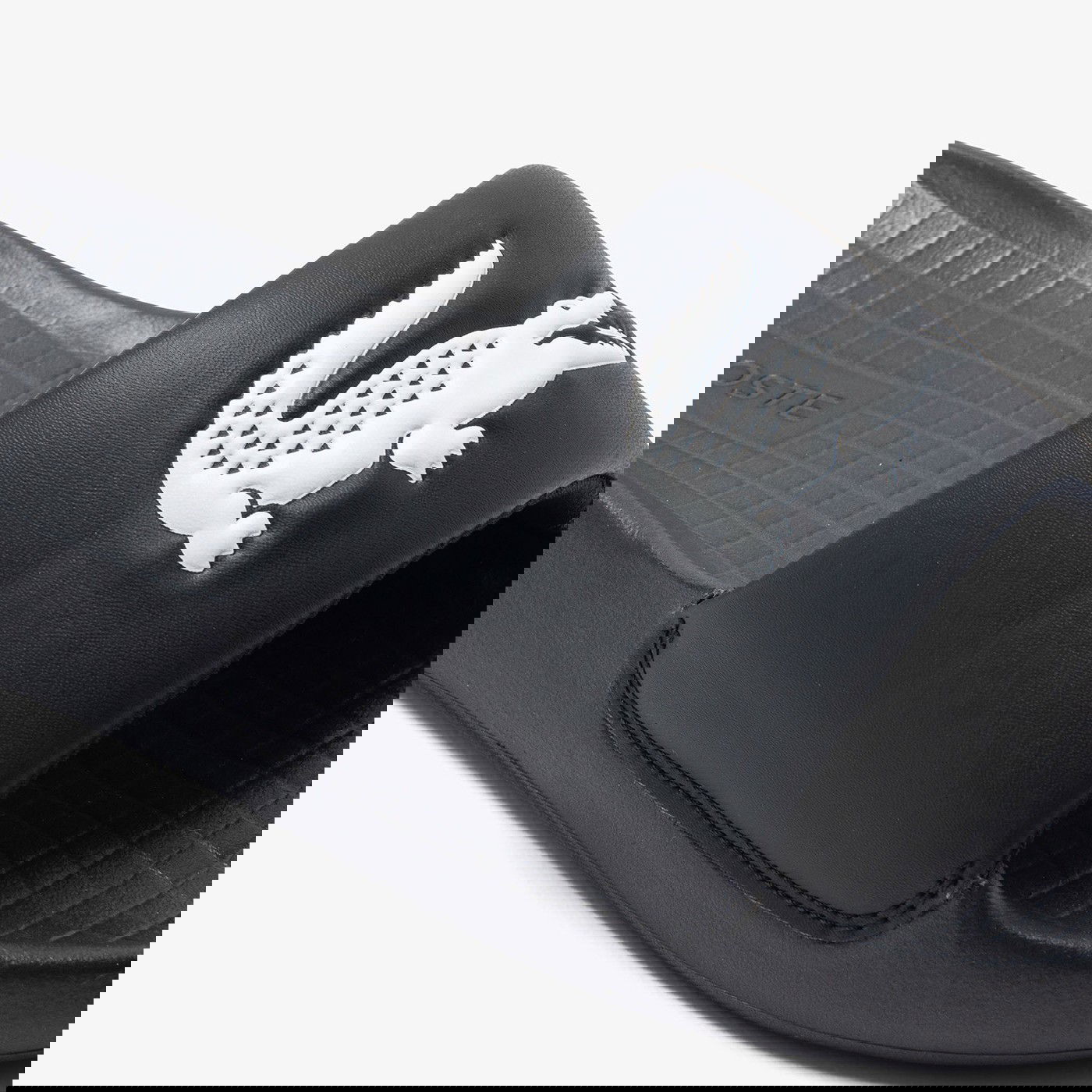 Шльопанці чоловічі Lacoste CROCO 1.0