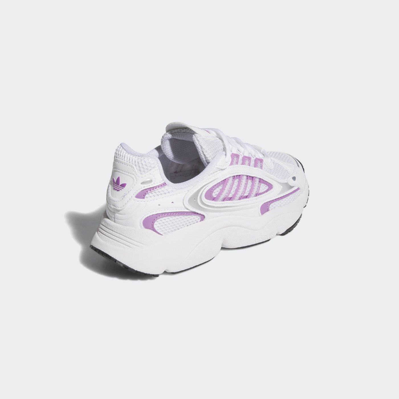 Кросівки жіночі adidas OZMİLLEN