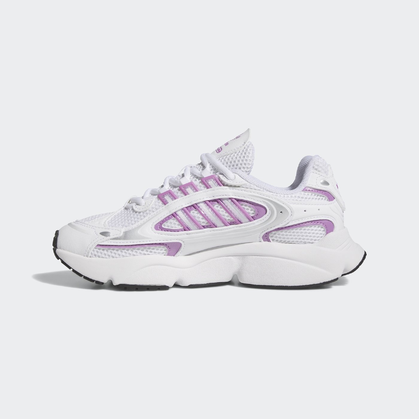 Кросівки жіночі adidas OZMİLLEN