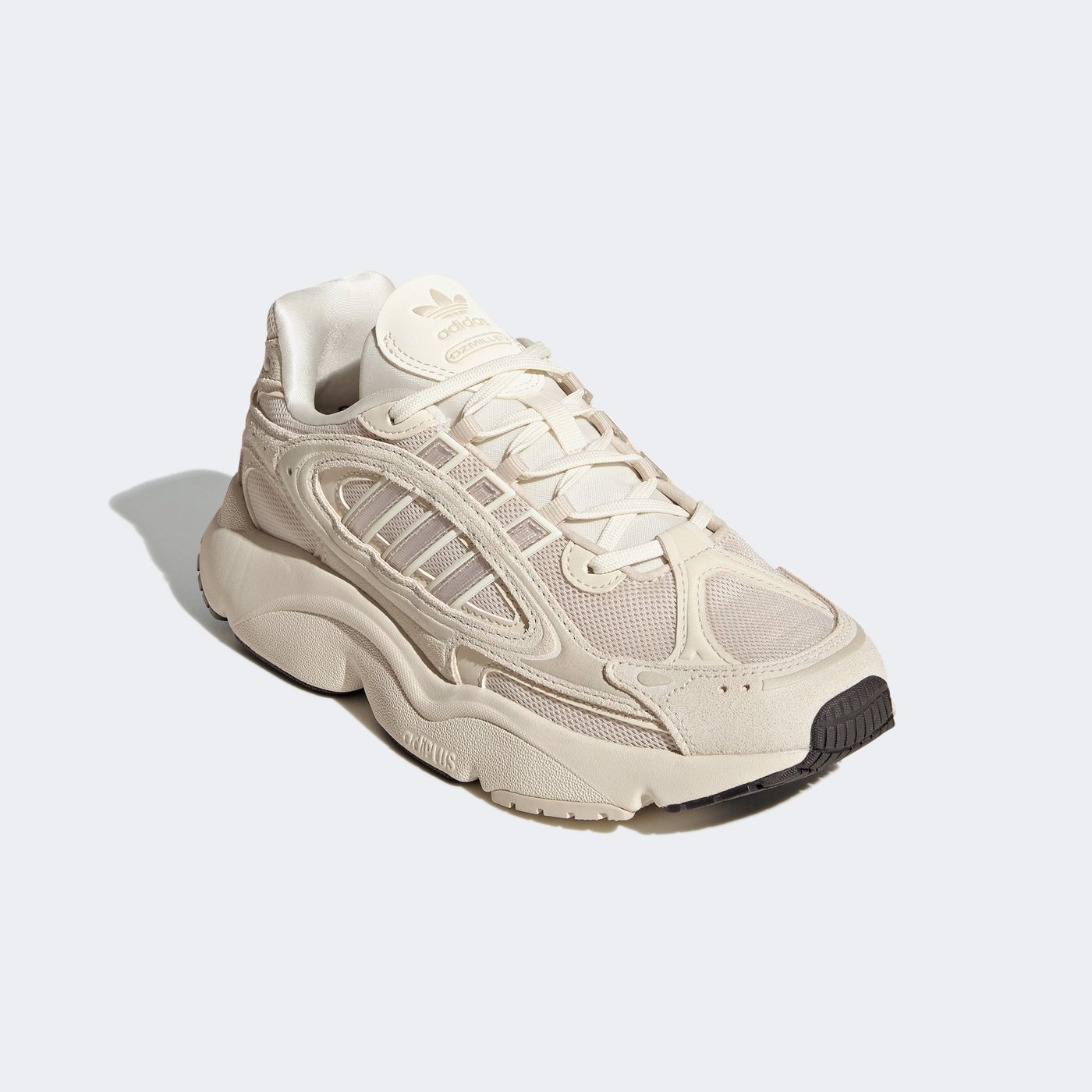 Кросівки жіночі adidas OZMILLEN W