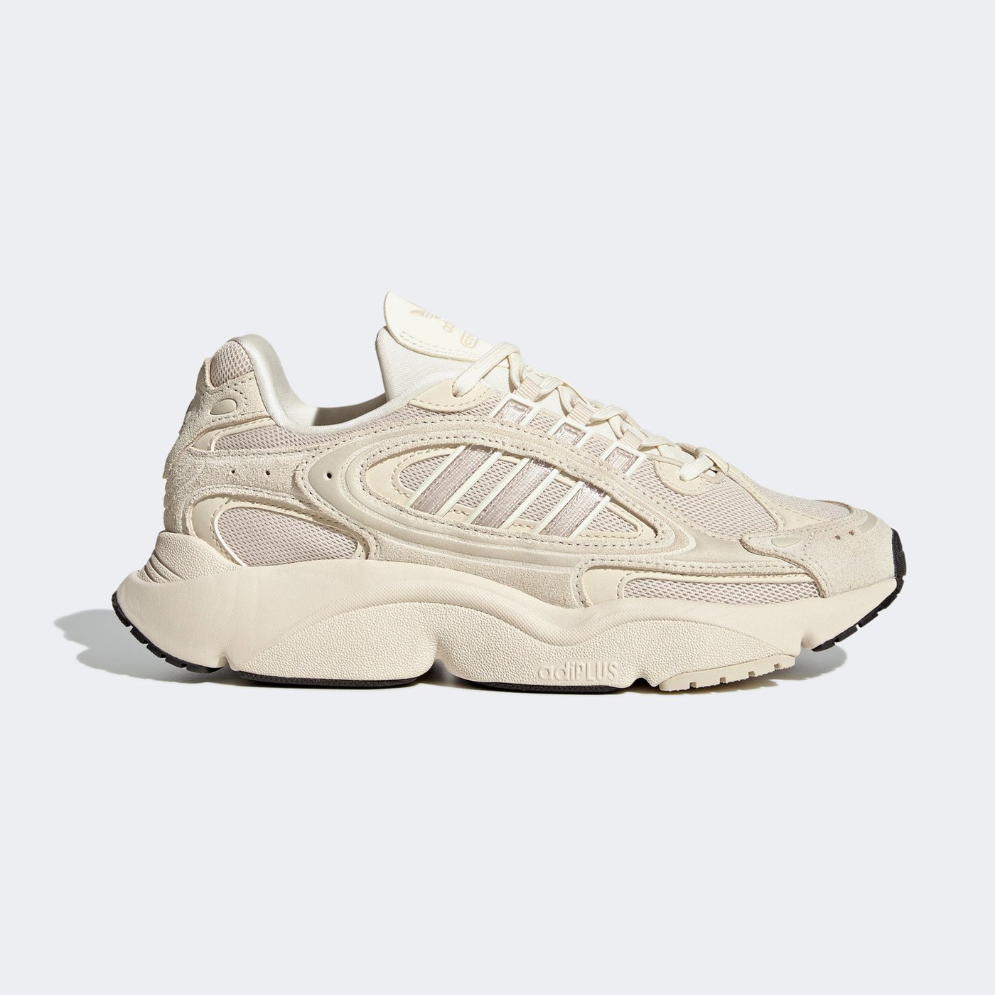 Кросівки жіночі adidas OZMILLEN W