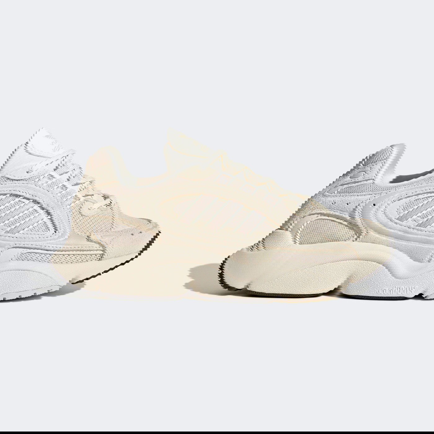 Кросівки жіночі adidas OZMILLEN W