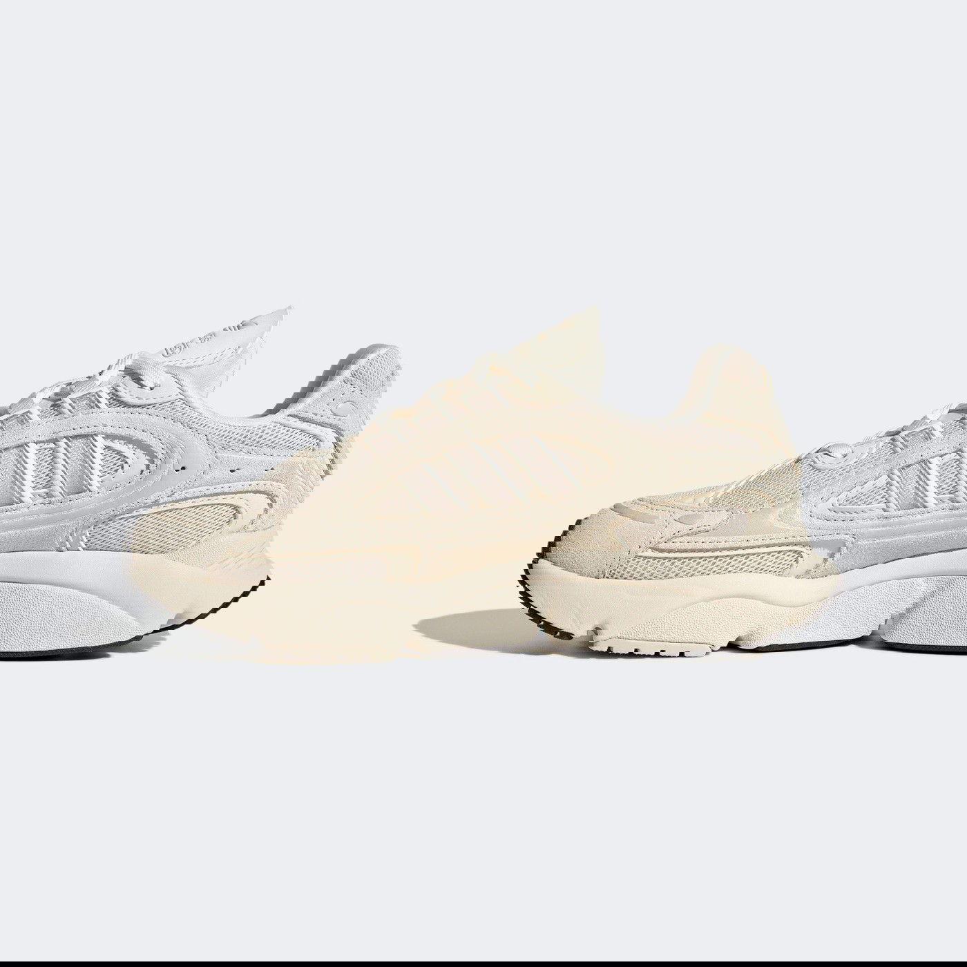 Кросівки жіночі adidas OZMILLEN W