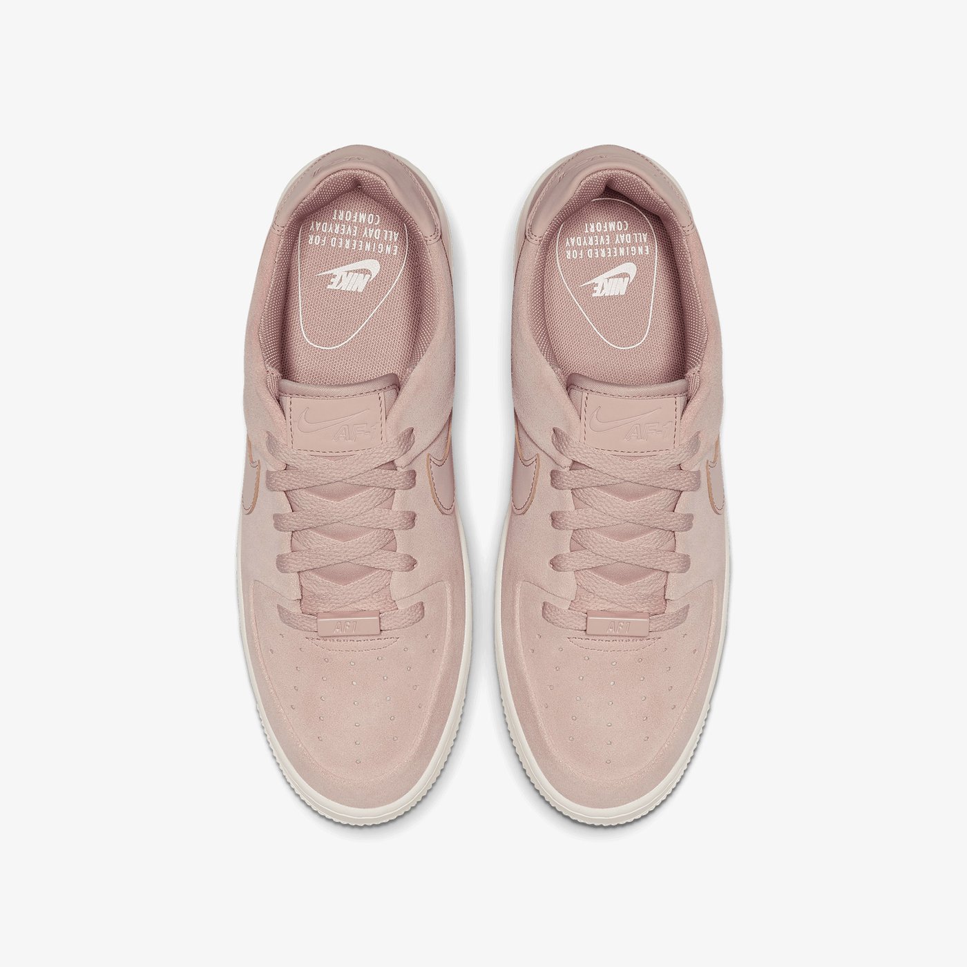 Кросівки жіночі Nike Air Force 1 Sage Low
