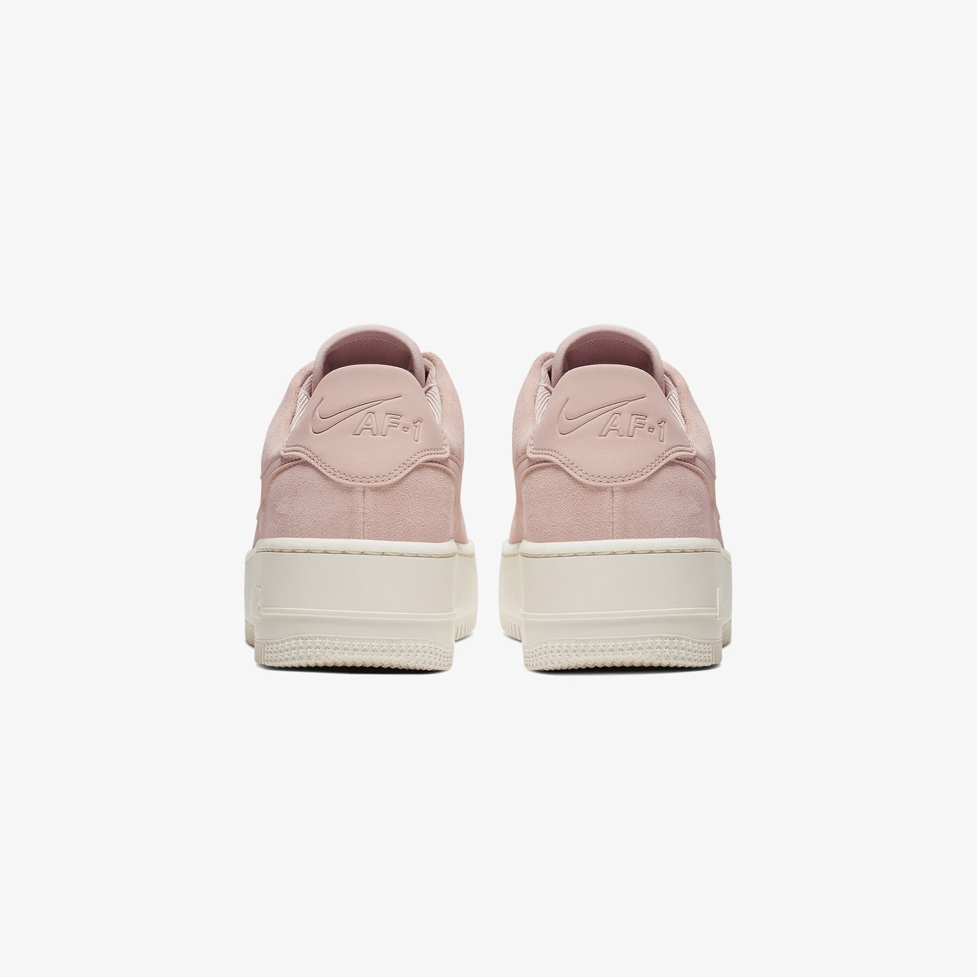 Кросівки жіночі Nike Air Force 1 Sage Low