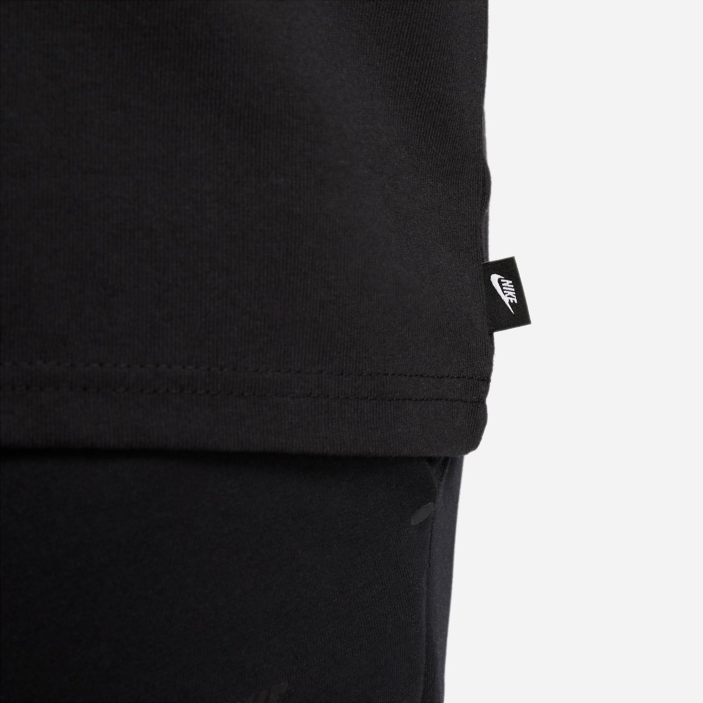 Футболка чоловіча Nike SPORTSWEAR PREMİUM ESSENTİALS