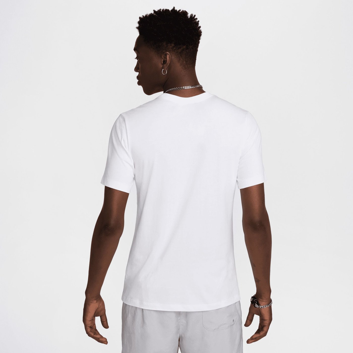 Футболка чоловіча Nike SPORTSWEAR