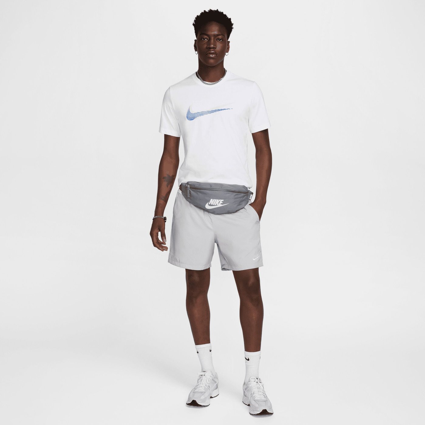 Футболка чоловіча Nike SPORTSWEAR