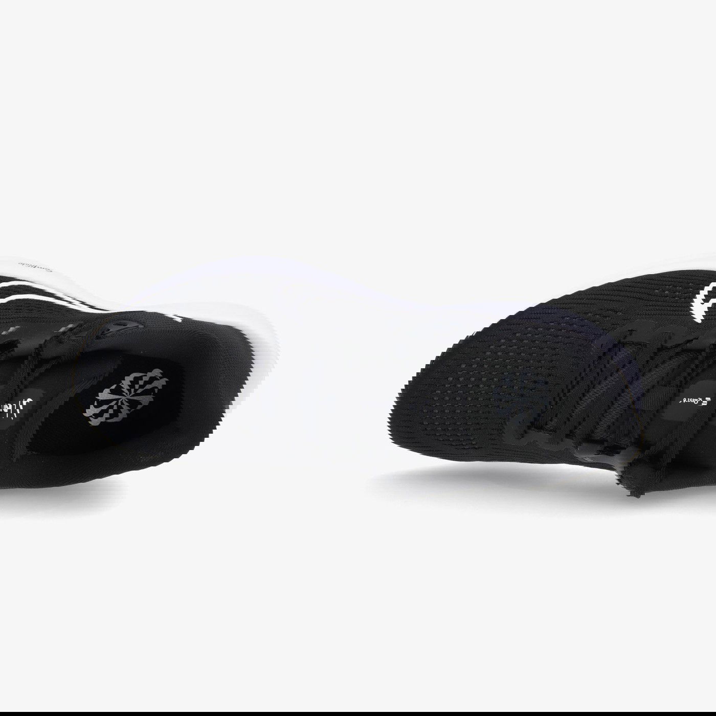 Кросівки чоловічі Nike QUEST 6