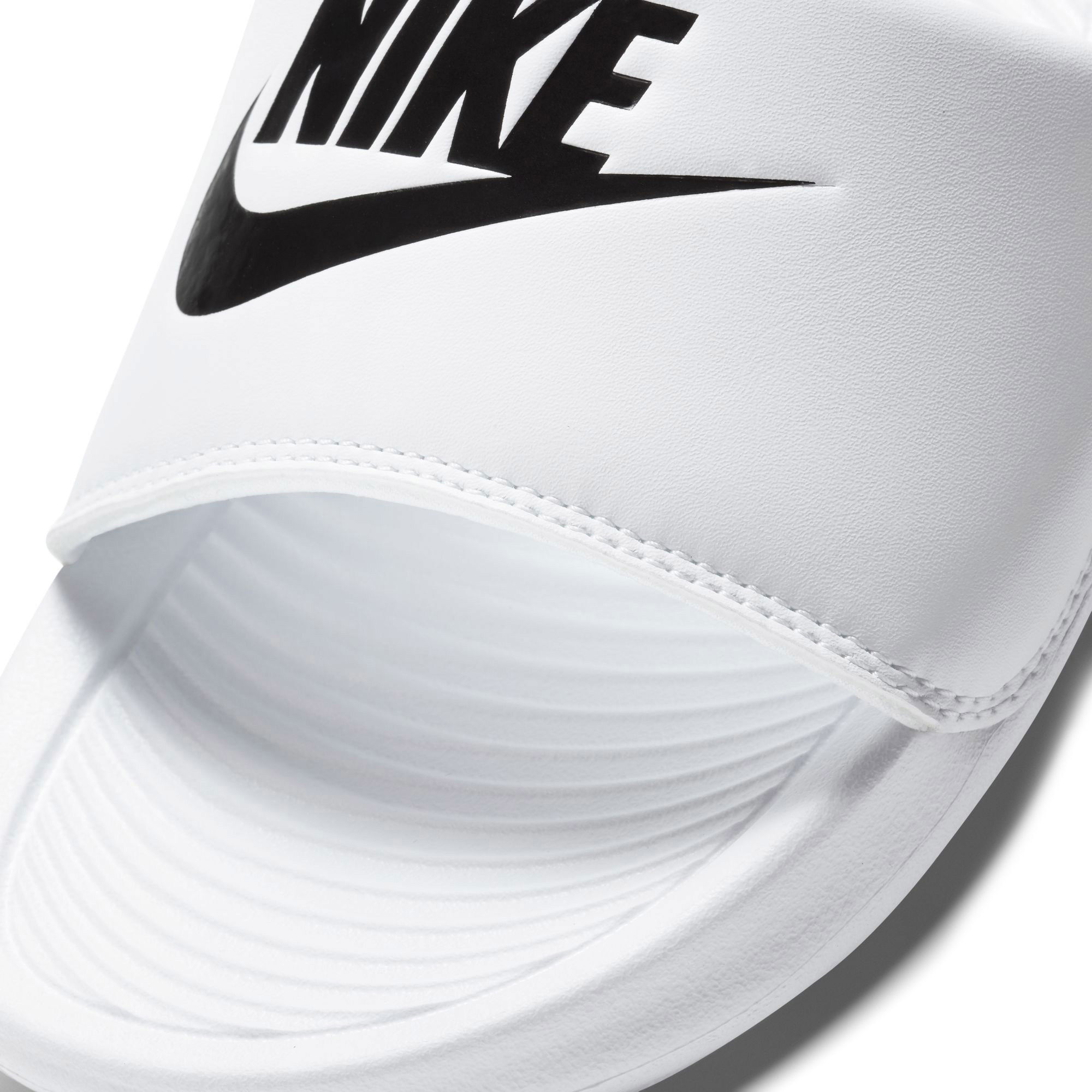 Шльопанці жіночі Nike