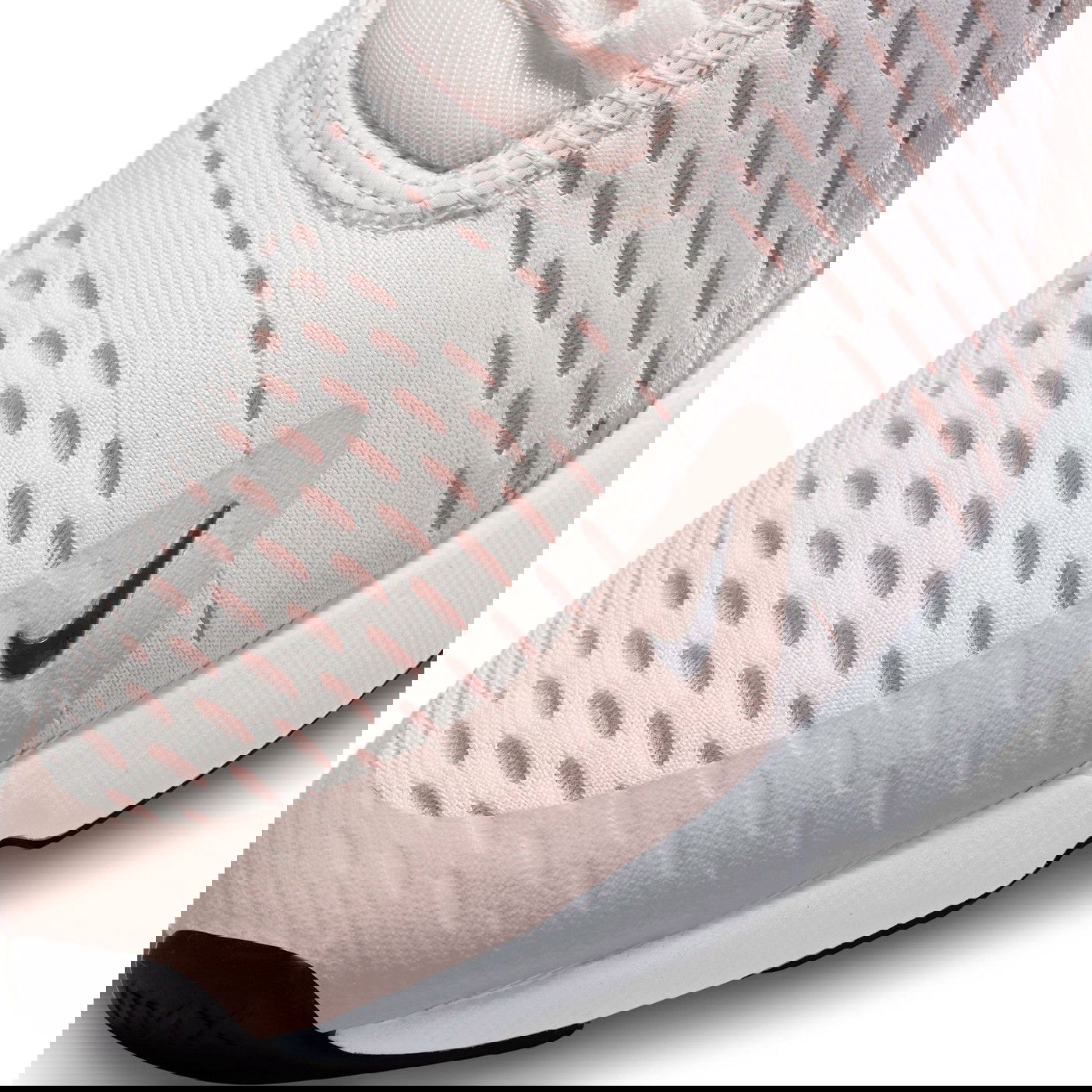 Кросівки жіночі Nike WMNS AIR MAX 270