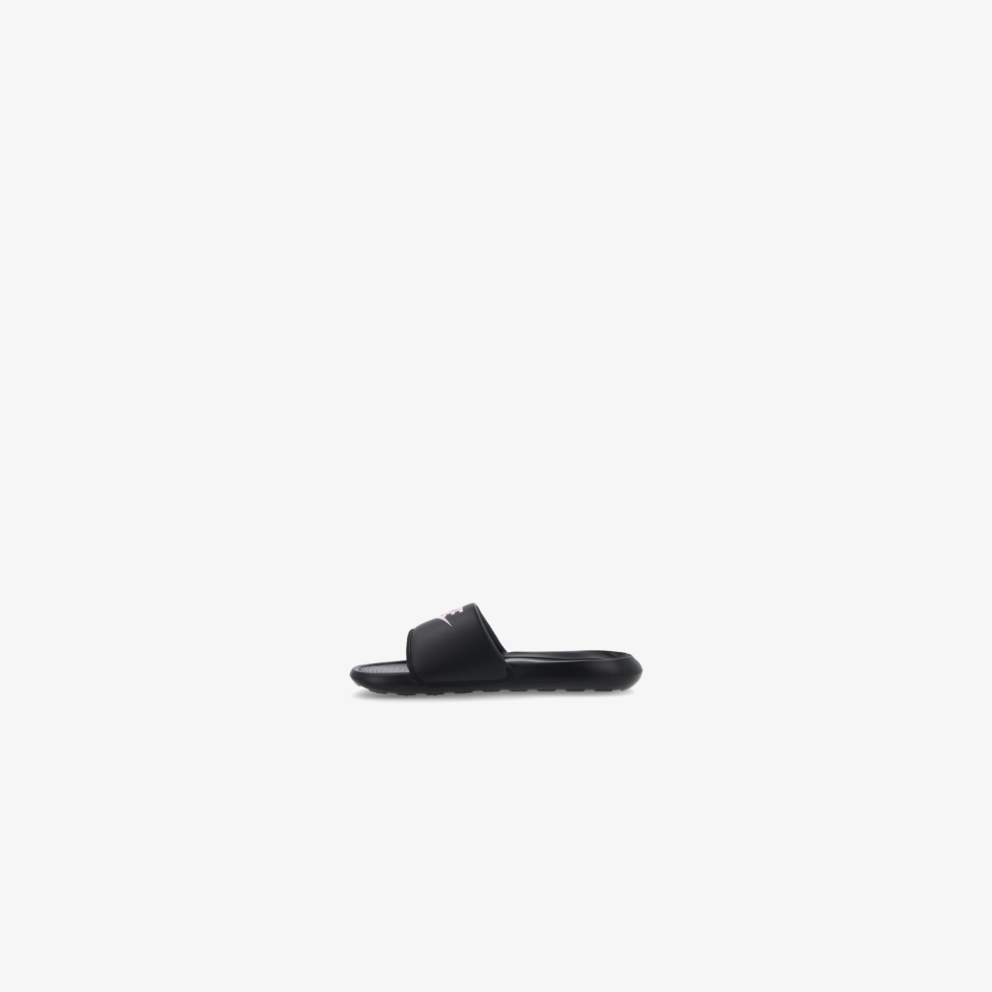 Шльопанці жіночі Nike W VİCTORİ ONE SLİDE