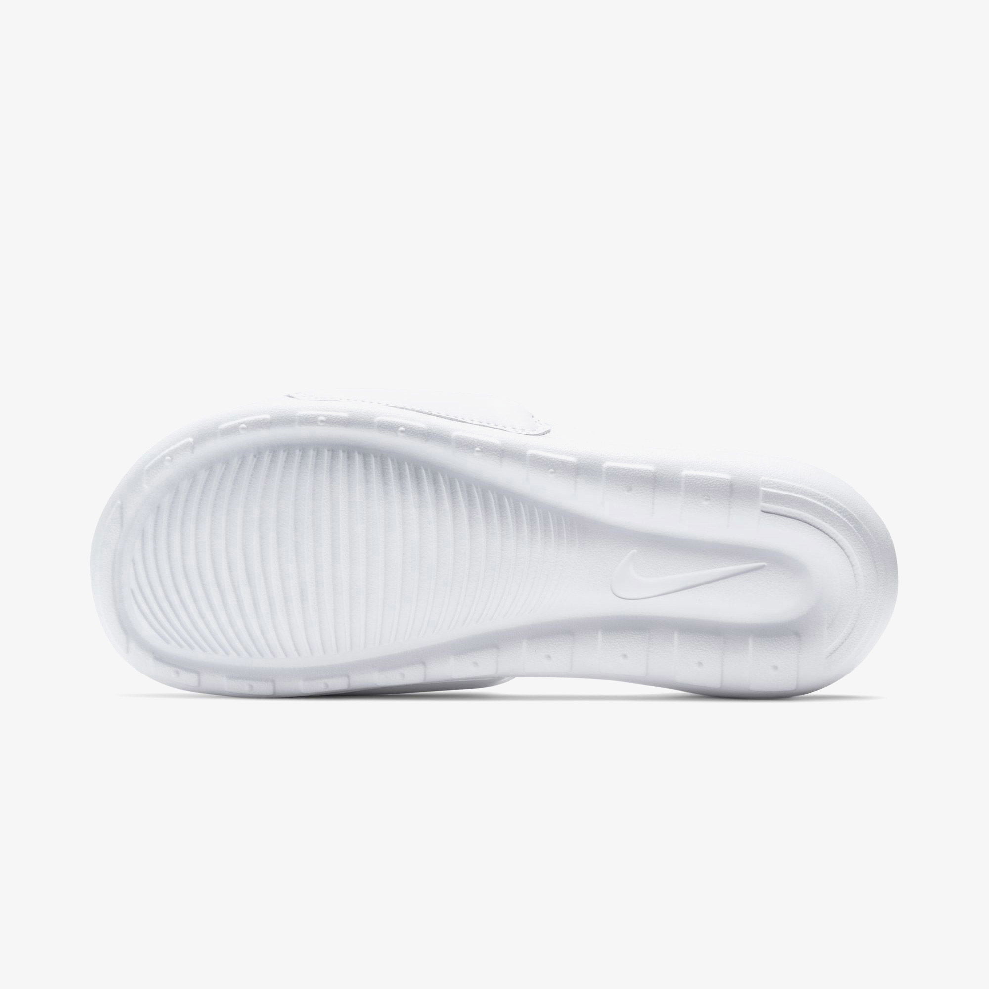 Шльопанці жіночі Nike W VİCTORİ ONE SLİDE