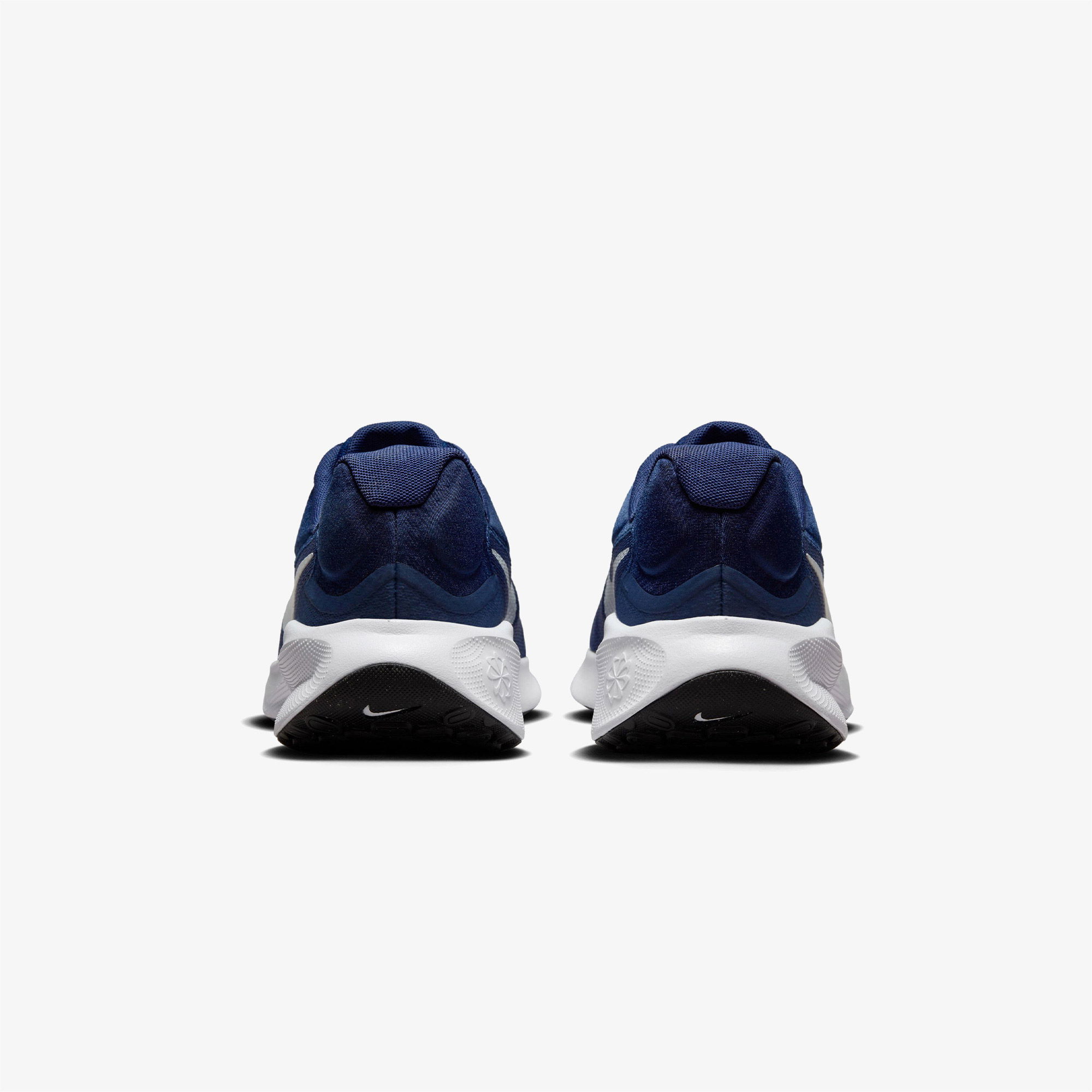 Кросівки чоловічі Nike REVOLUTION 7 ROAD RUNNİNG