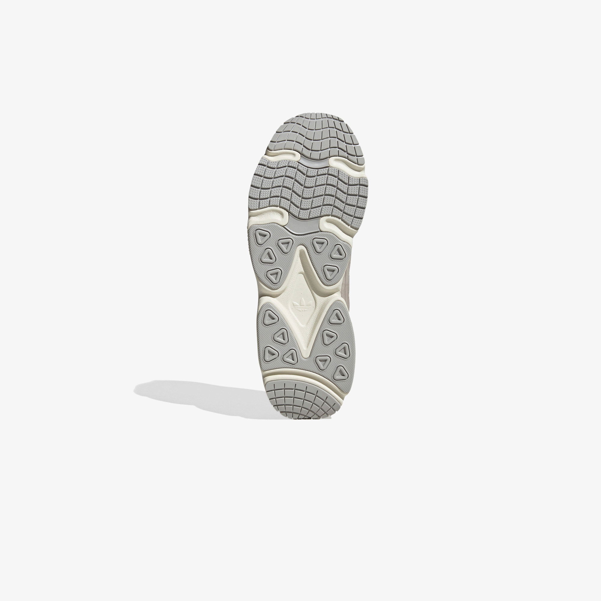 Кросівки чоловічі adidas OZMILLEN