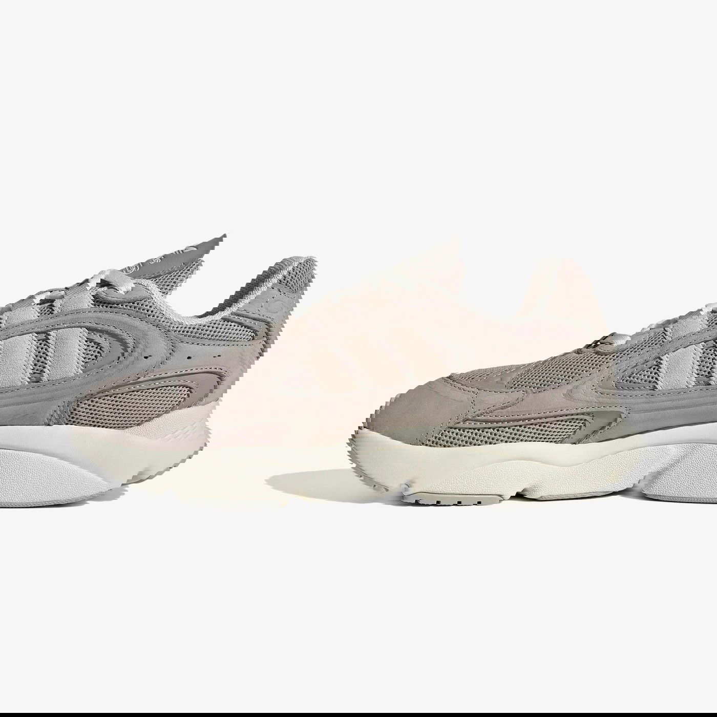 Кросівки чоловічі adidas OZMILLEN