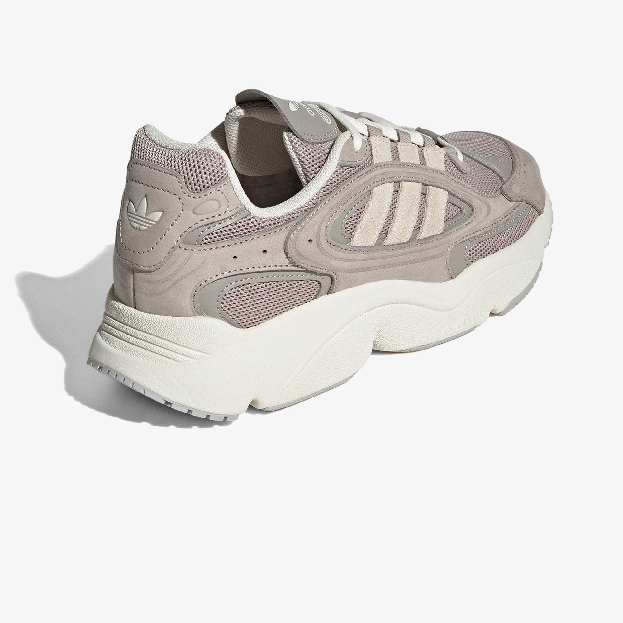 Кросівки чоловічі adidas OZMILLEN